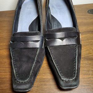 Aerosoles Black Suede Heeled Loafers Size 6